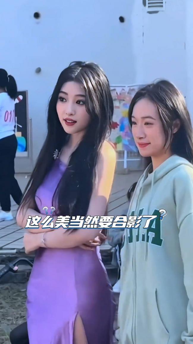 高校运动会惊现在逃公主,短短几秒把心融化了 高校运动会惊现在逃公主,短短几秒把心融化了