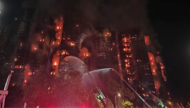 香港住宅大火已酿13死15伤 习近平亲自指示 香港住宅大火已酿13死15伤 习近平亲自指示