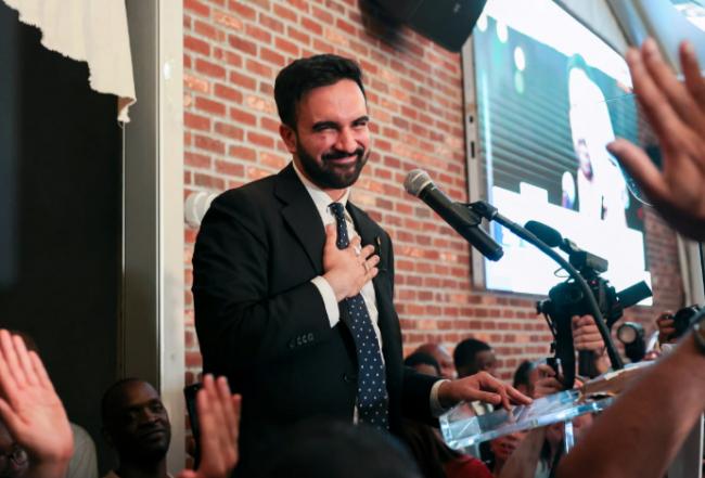 证实了:纽约新市长曼达尼要求政府179官员辞职 证实了:纽约新市长曼达尼要求政府179官员辞职