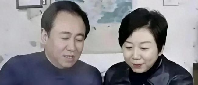 许家印前妻大量资产曝光 许家印前妻大量资产曝光