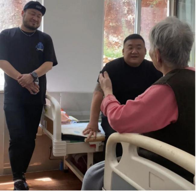 装孙子 正在职业化 中国人开始 装孙子 正在职业化 中国人开始