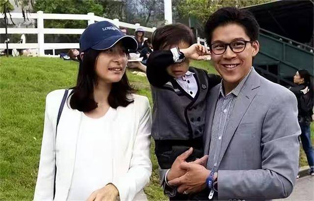 郭晶晶也没想到,霍启刚因一场大火口碑暴增 郭晶晶也没想到,霍启刚因一场大火口碑暴增