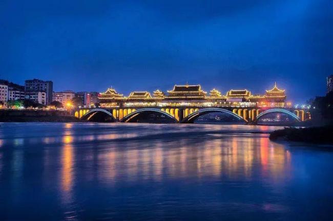 中国最“滋润”的城市,藏在四川 中国最“滋润”的城市,藏在四川