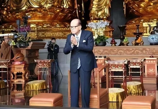 香港宏福苑大火 让人看清了李嘉诚“真面目” 香港宏福苑大火 让人看清了李嘉诚“真面目”