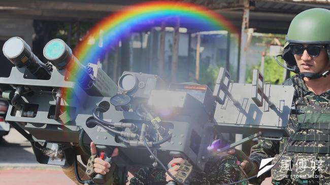 缺人却狂买武器,政府别再把台湾当“冤大头” 缺人却狂买武器,政府别再把台湾当“冤大头”