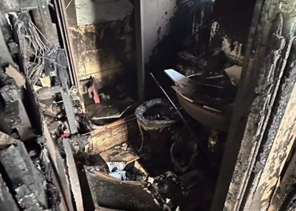 香港世纪大火灾 室内被烧成这样 香港世纪大火灾 室内被烧成这样