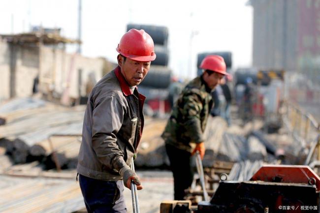 中国惊人景象:30个月印钞超70万亿,物价却... 中国惊人景象:30个月印钞超70万亿,物价却...