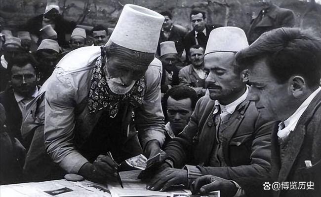 苏联养15年,中国养20多年,他为何仍穷困至今 苏联养15年,中国养20多年,他为何仍穷困至今