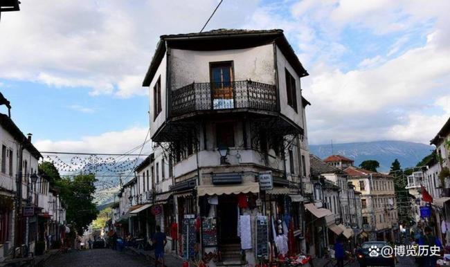 苏联养15年,中国养20多年,他为何仍穷困至今 苏联养15年,中国养20多年,他为何仍穷困至今