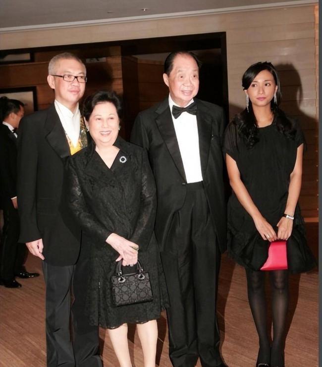 香港著名富豪辞世终年九十六岁,二子梦中去世 香港著名富豪辞世终年九十六岁,二子梦中去世