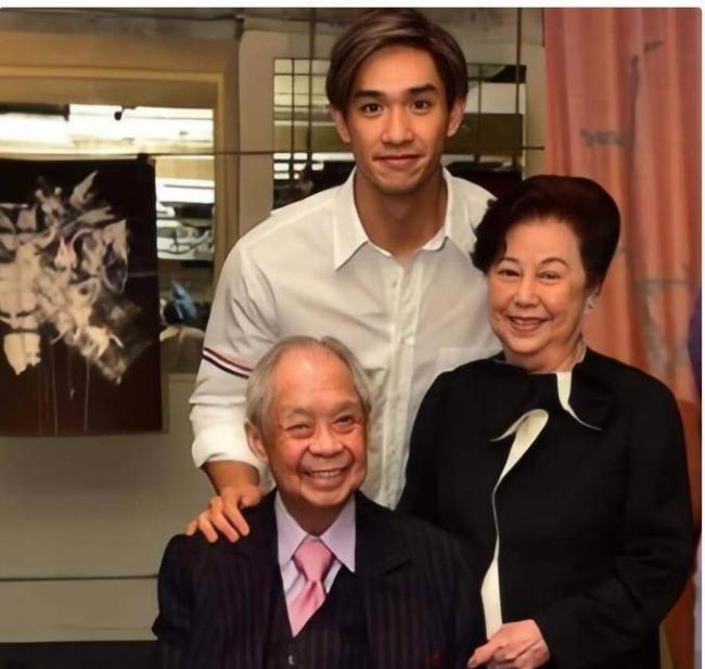 香港著名富豪辞世终年九十六岁,二子梦中去世 香港著名富豪辞世终年九十六岁,二子梦中去世