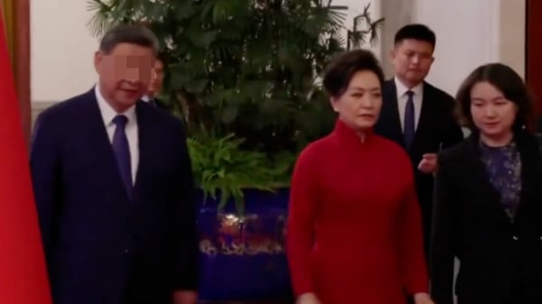 热传视频暴露细节:张又侠给彭丽媛“颜色”看 热传视频暴露细节:张又侠给彭丽媛“颜色”看