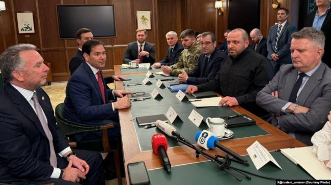 川普接受专访 欧洲和乌克兰再遭连环打击 川普接受专访 欧洲和乌克兰再遭连环打击