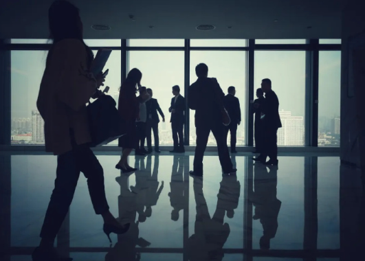 “全网最忙五人组”刷屏 羞辱了谁? “全网最忙五人组”刷屏 羞辱了谁?