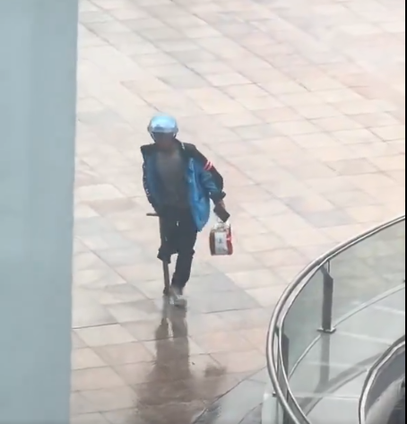 7千人痛骂人民日报:给点养老金很难吗? 7千人痛骂人民日报:给点养老金很难吗?