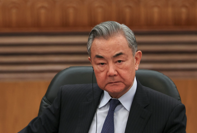 王毅丝滑变脸 习近平还有多少权力 王毅丝滑变脸 习近平还有多少权力