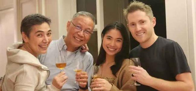 女婿离世 赖佩霞急飞美国奔丧 女婿离世 赖佩霞急飞美国奔丧