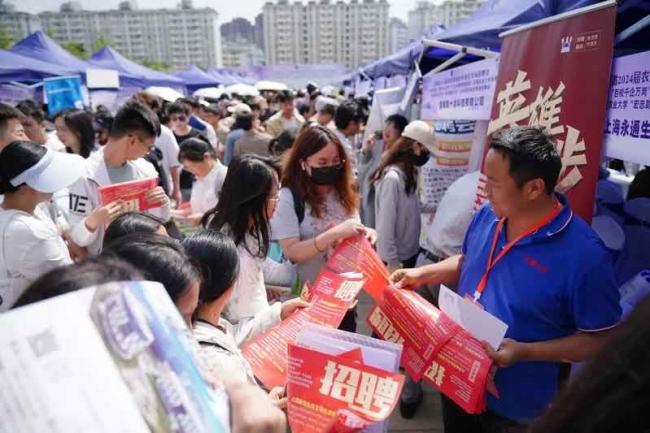 中国多校外语系停招 中国多校外语系停招