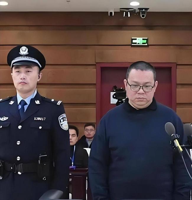 对方一句“我爱你” 就让他一晚打赏888万元 对方一句“我爱你” 就让他一晚打赏888万元