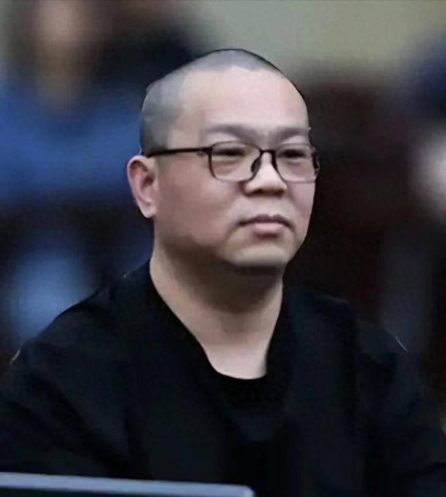 对方一句“我爱你” 就让他一晚打赏888万元 对方一句“我爱你” 就让他一晚打赏888万元