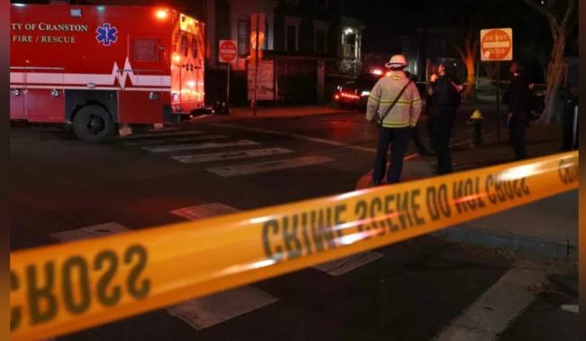 警方在布朗大学展开大规模搜查 呼吁就地避难 警方在布朗大学展开大规模搜查 呼吁就地避难