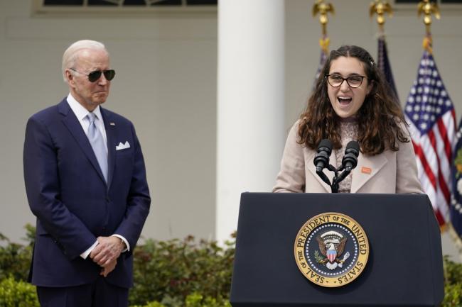 她的梦魇:高中腹部中弹 上大学二遇校园枪案 她的梦魇:高中腹部中弹 上大学二遇校园枪案