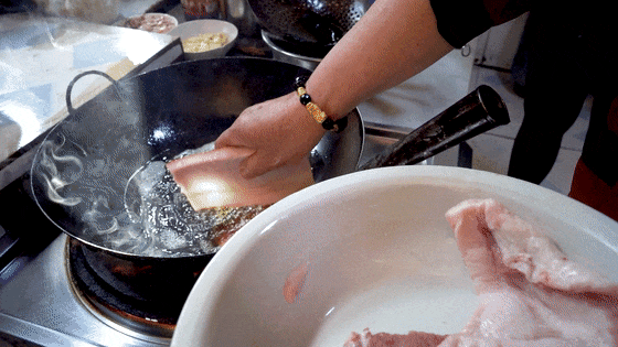 比丽江人少 比大理静谧 2元泡温泉 没火赶紧去 比丽江人少 比大理静谧 2元泡温泉 没火赶紧去