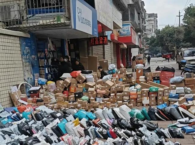 快把所有人得罪光了 曝2025最惨大撤退行业 快把所有人得罪光了 曝2025最惨大撤退行业