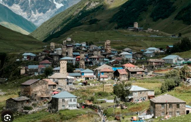 千塔之城:建在云端、靠血仇续命 千塔之城:建在云端、靠血仇续命