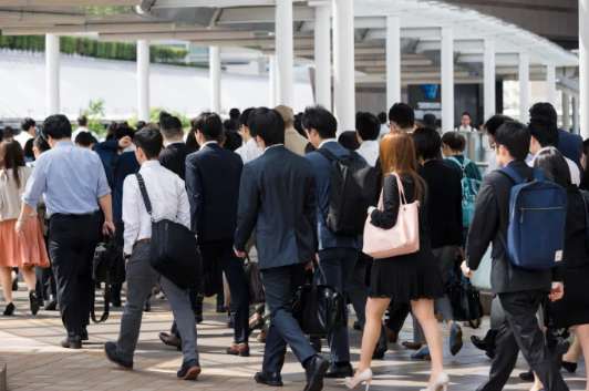 每周四天工作制,配得上一线城市打工人 每周四天工作制,配得上一线城市打工人