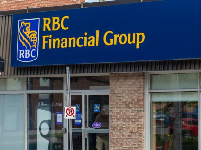 惊人:加国男RBC账户里的4.15亿加币, 一夜清空 惊人:加国男RBC账户里的4.15亿加币, 一夜清空