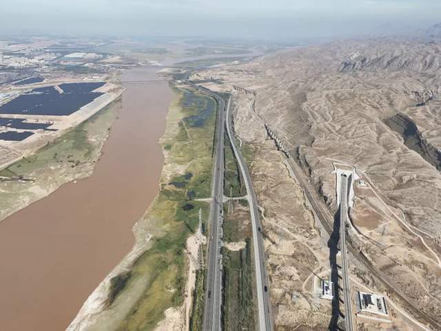 1700公里,中国终于把它打通了 1700公里,中国终于把它打通了