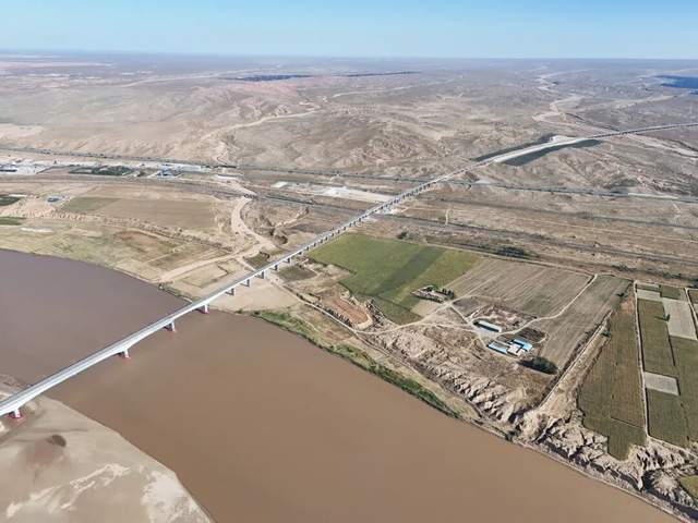 1700公里,中国终于把它打通了 1700公里,中国终于把它打通了