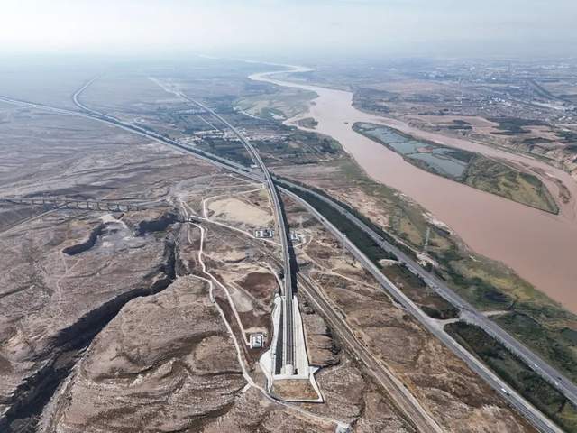 1700公里,中国终于把它打通了 1700公里,中国终于把它打通了