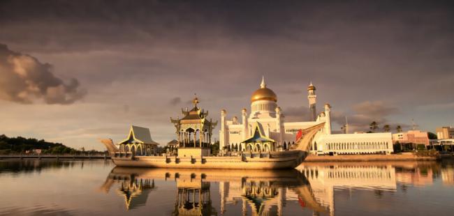 全球头号败家子,他日耗500万美金掏空国库 全球头号败家子,他日耗500万美金掏空国库