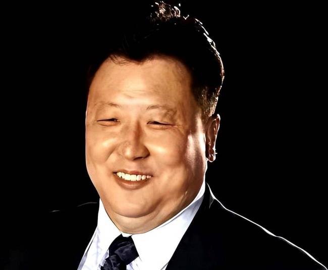 他连续娶三位弟子,还把奥运冠军变家庭主妇 他连续娶三位弟子,还把奥运冠军变家庭主妇