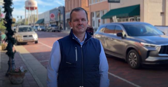 这位老板向500多名员工送大礼:2.4亿美元 这位老板向500多名员工送大礼:2.4亿美元