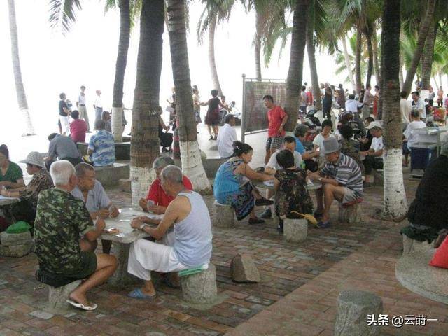 东北人撤离三亚成潮,压垮他们的是生活现实 东北人撤离三亚成潮,压垮他们的是生活现实