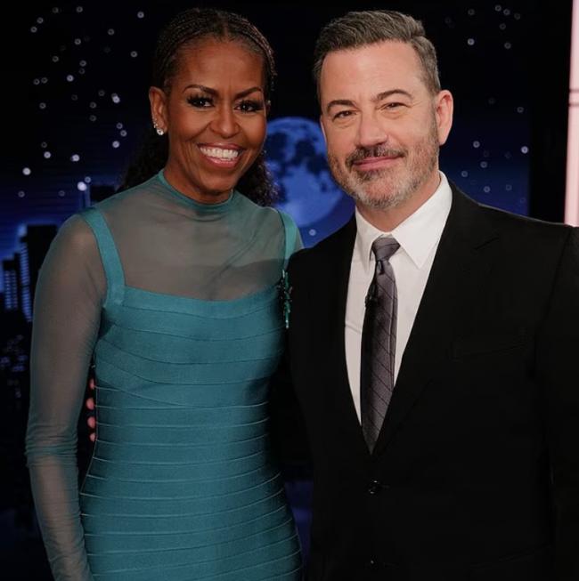 61岁奥巴马夫人暴瘦后“逆生长” 61岁奥巴马夫人暴瘦后“逆生长”