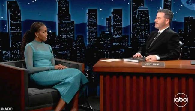 61岁奥巴马夫人暴瘦后“逆生长” 61岁奥巴马夫人暴瘦后“逆生长”