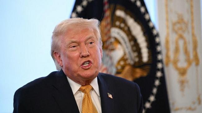 这是英国?播放川普视频,老师被解雇 这是英国?播放川普视频,老师被解雇