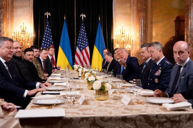 川普这话有多荒谬?惹来泽连斯基当场冷笑 川普这话有多荒谬?惹来泽连斯基当场冷笑