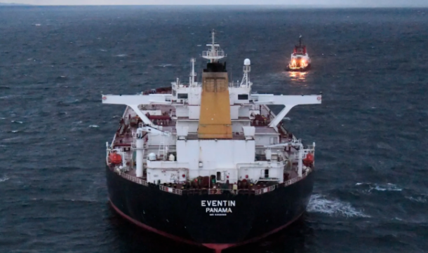 彭博社:中国参与俄影子舰队 联手洗白… 彭博社:中国参与俄影子舰队 联手洗白…