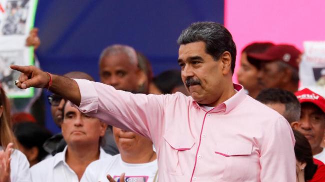 马杜罗据报正被押往纽约 将接受美司法严厉审判 马杜罗据报正被押往纽约 将接受美司法严厉审判