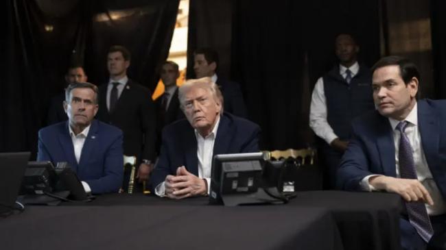 马杜罗多张被捕照流出!川普点名3大将接管委国 马杜罗多张被捕照流出!川普点名3大将接管委国