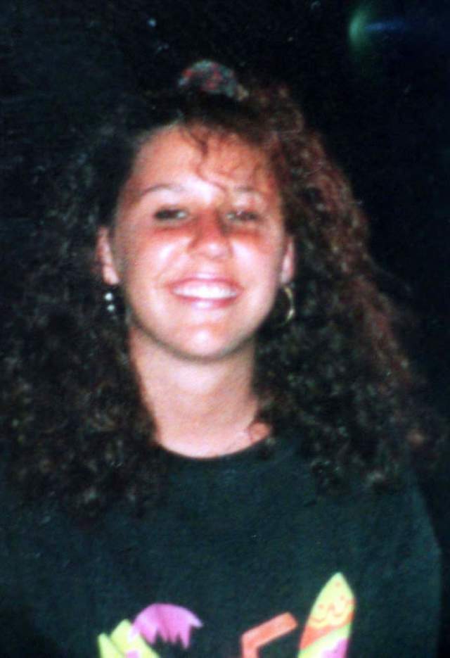 英最年轻女杀人犯转开放式监狱,12岁狂捅人30刀 英最年轻女杀人犯转开放式监狱,12岁狂捅人30刀