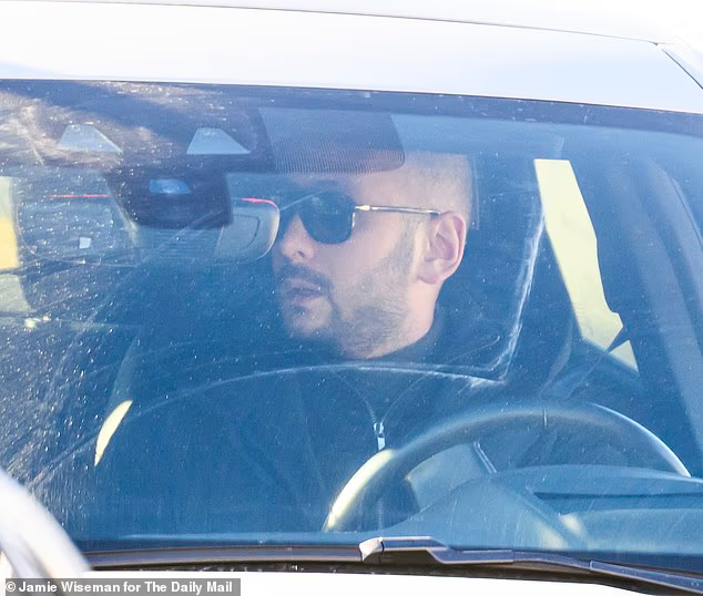 瑞士酒吧经理夫妇惨剧后首露面,态度傲慢 瑞士酒吧经理夫妇惨剧后首露面,态度傲慢