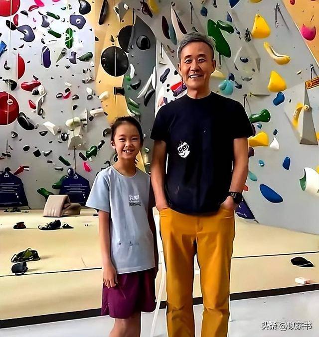 她是王石大女儿,比后妈年龄还大,坚持不婚 她是王石大女儿,比后妈年龄还大,坚持不婚