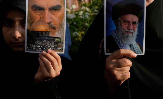 《经济学人》解析伊朗乱局:哈米尼政权会崩溃吗?谁会是“伊朗版邓小平”? 《经济学人》解析伊朗乱局:哈米尼政权会崩溃吗?谁会是“伊朗版邓小平”?