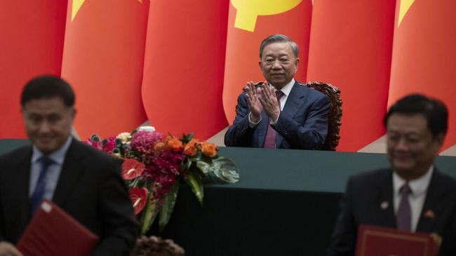 效法习近平,越共总书记苏林露出真面目 效法习近平,越共总书记苏林露出真面目